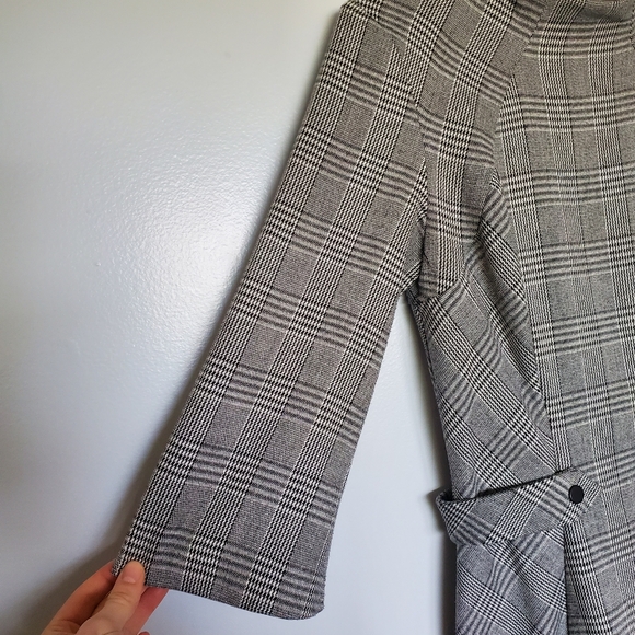 Cue Plaid Fitted Waist Grey & Black Knee-length Dress - Size 8 - Picture 5 of 11